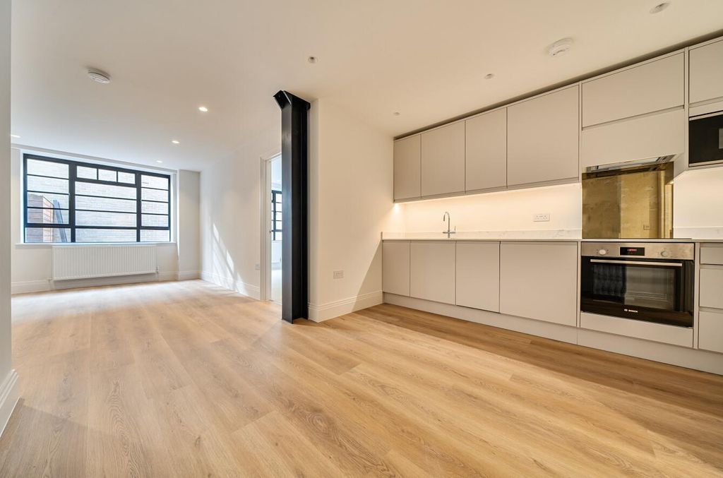 Property photo 2 of 12 Kitchen-Reception.Jpg