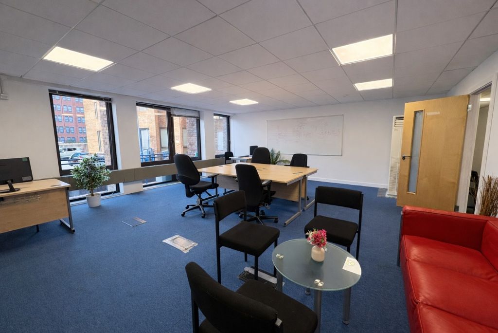 Property photo 2 of 9