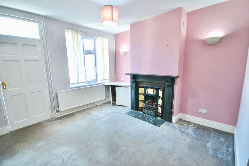 Property photo 3 of 24