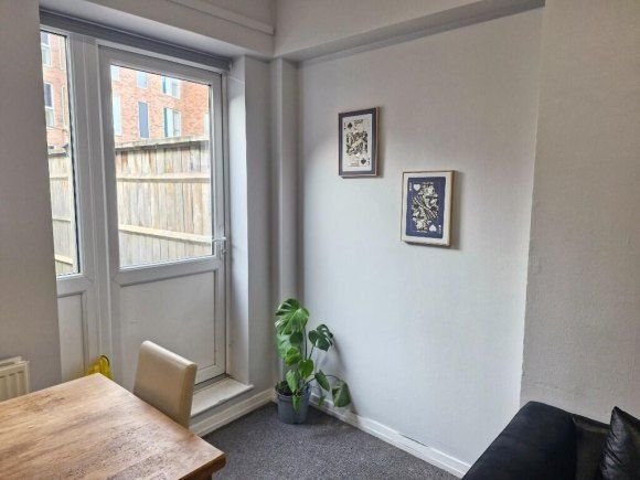 Property photo 3 of 13 9662960.Jpg