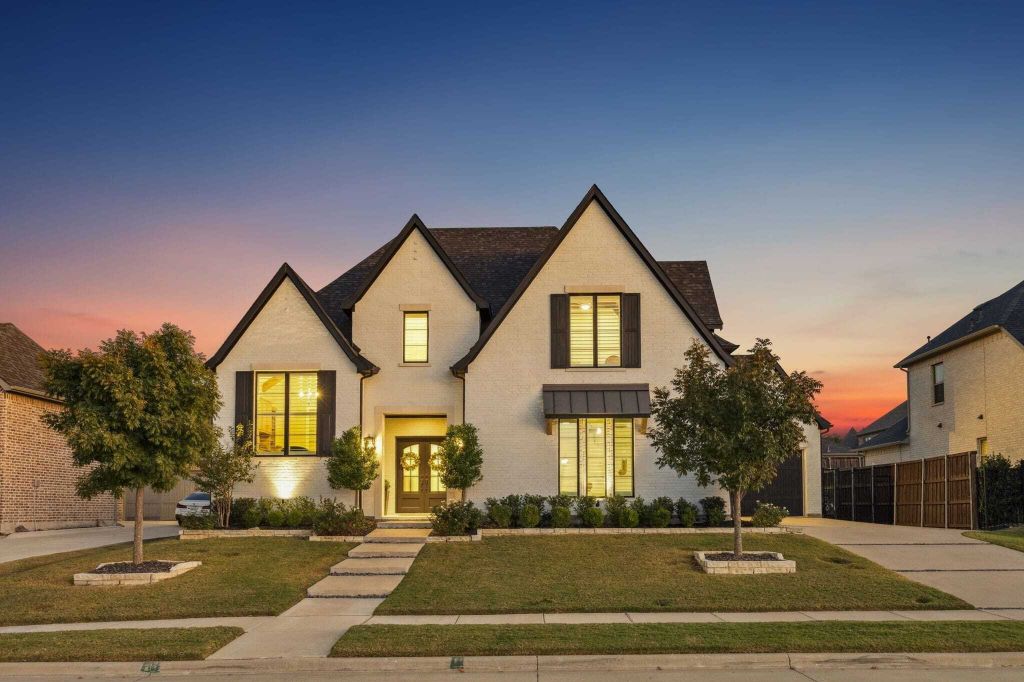 Property photo 1 of 31