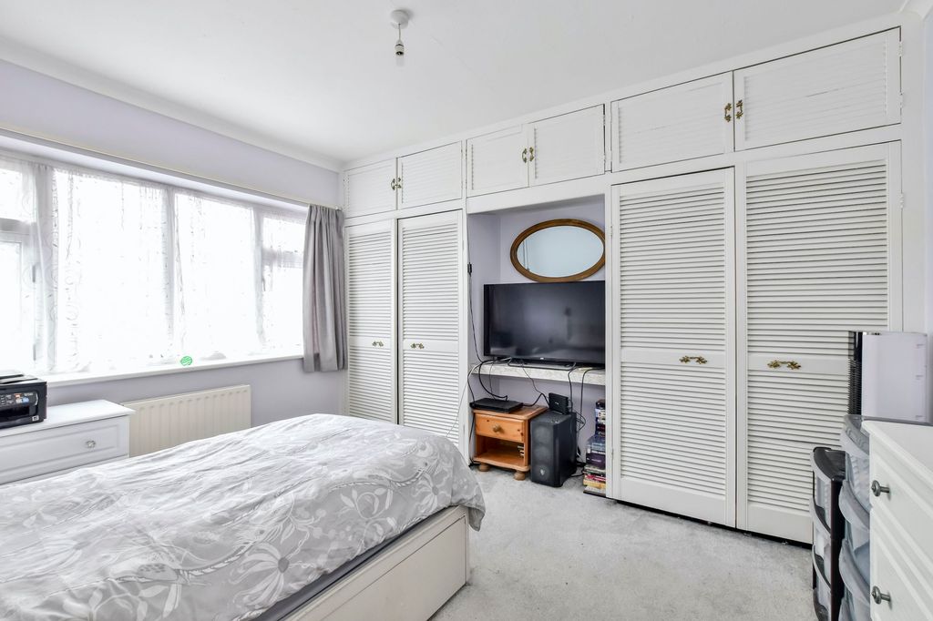 Additional image 12 of 3 bed semi-detached house for saleLangley Lane, Abbots Langley WD5