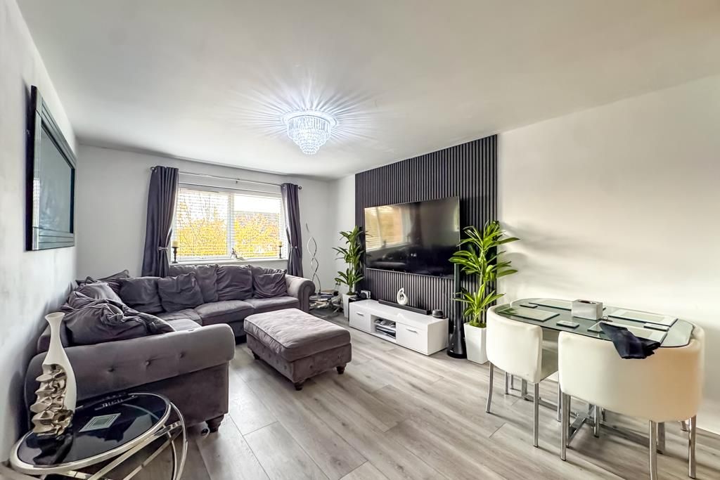 Property photo 2 of 22 Kitchen/Living Room