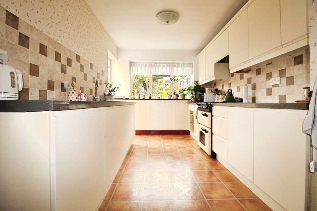 Property photo 2 of 35 Pbox-Img.Jpg
