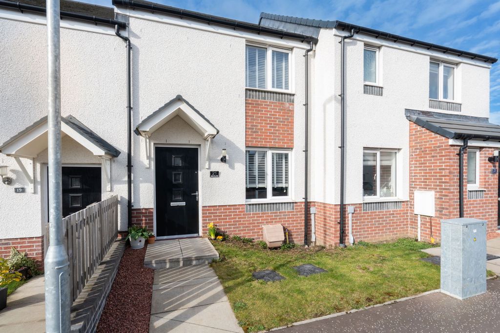 Property photo 1 of 20