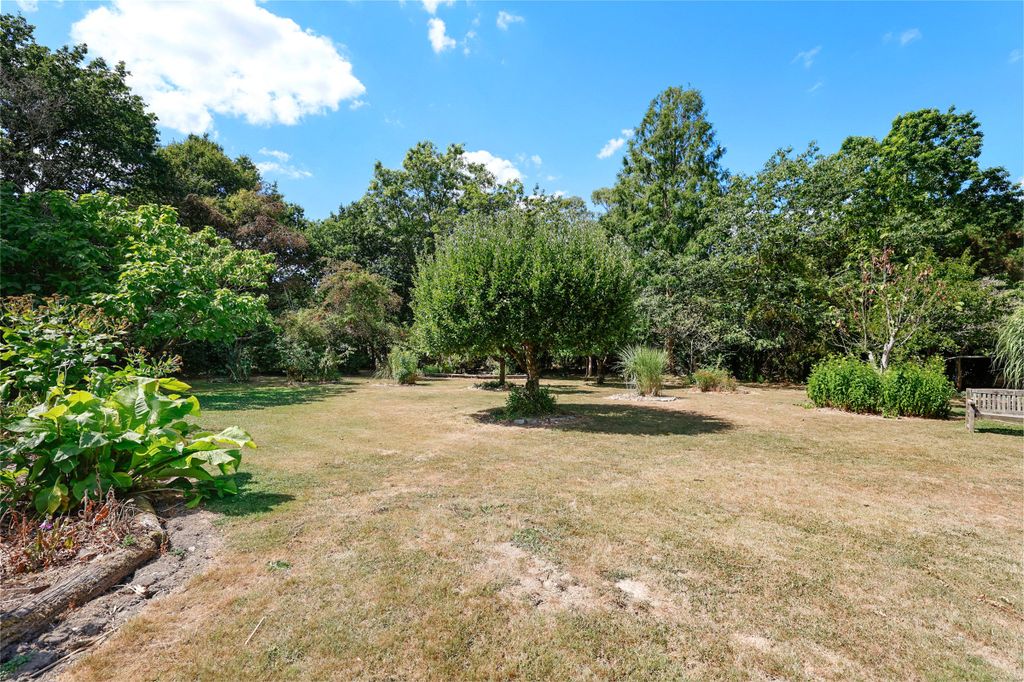 Property photo 2 of 12 Picture No. 28