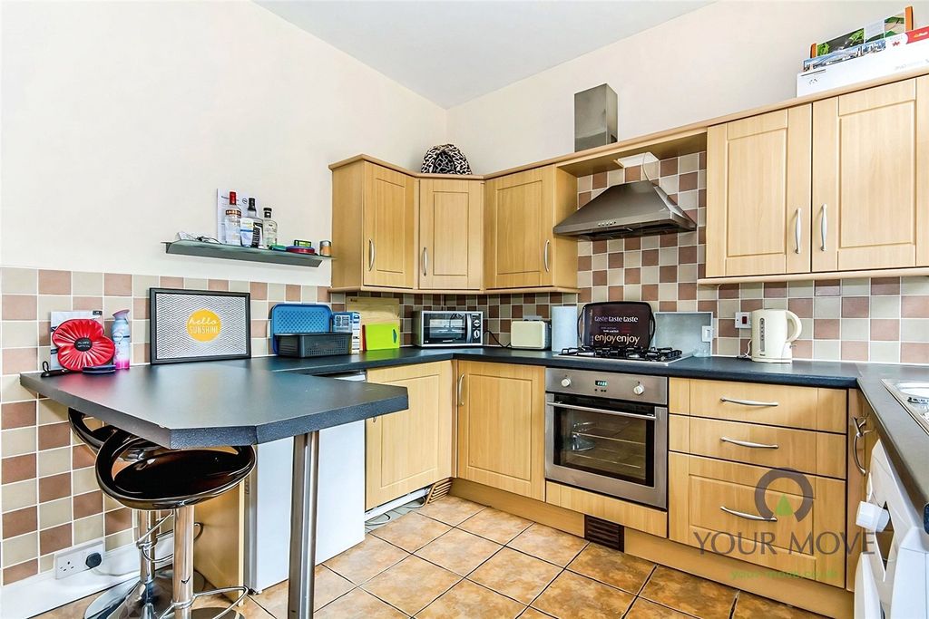 Property photo 3 of 8 Picture No. 13