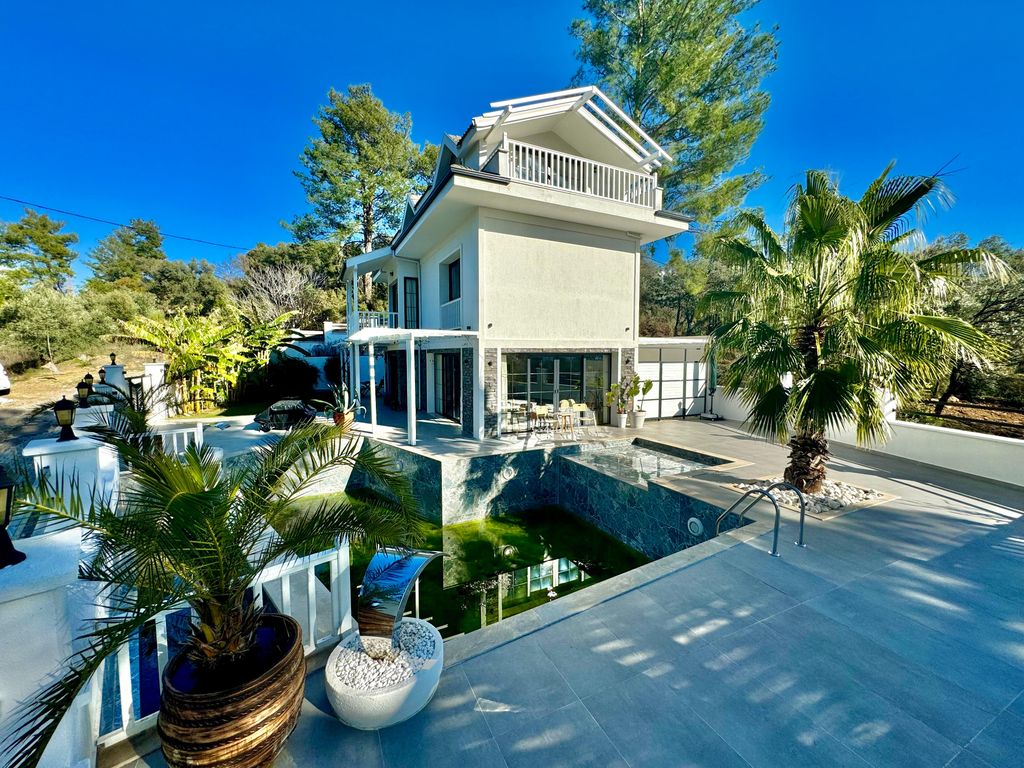 Property photo 3 of 27 Immaculate Property In Fethiye For Sale - Private Swimming Pool