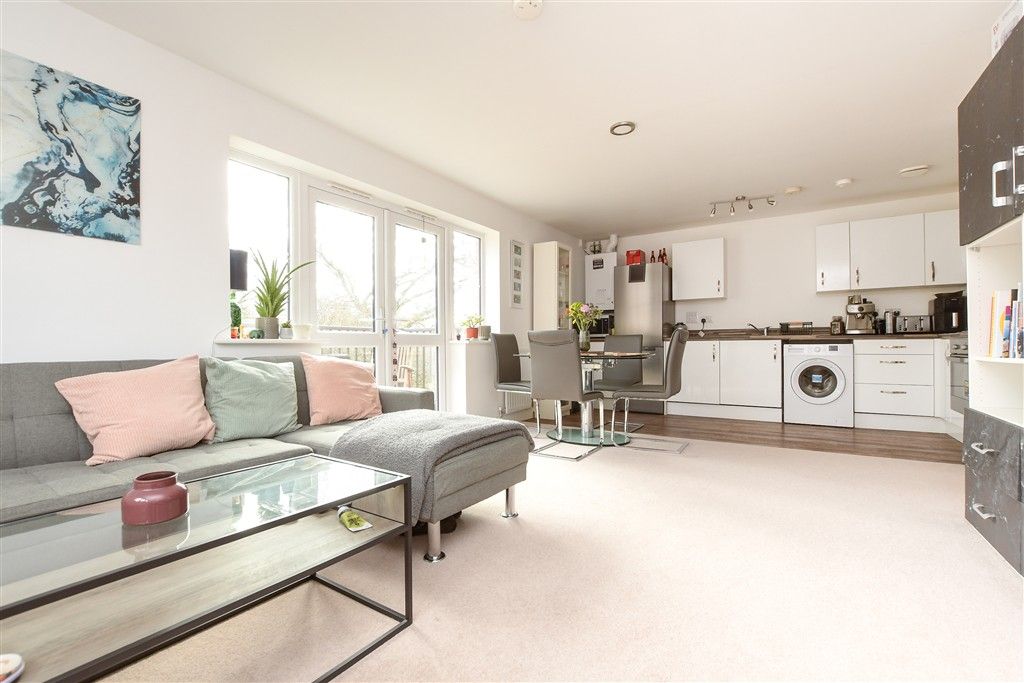 Property photo 1 of 10 Kitchen Lounge/Dining Area