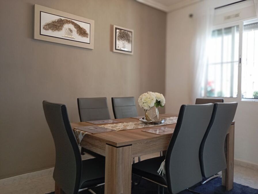 Property photo 2 of 40