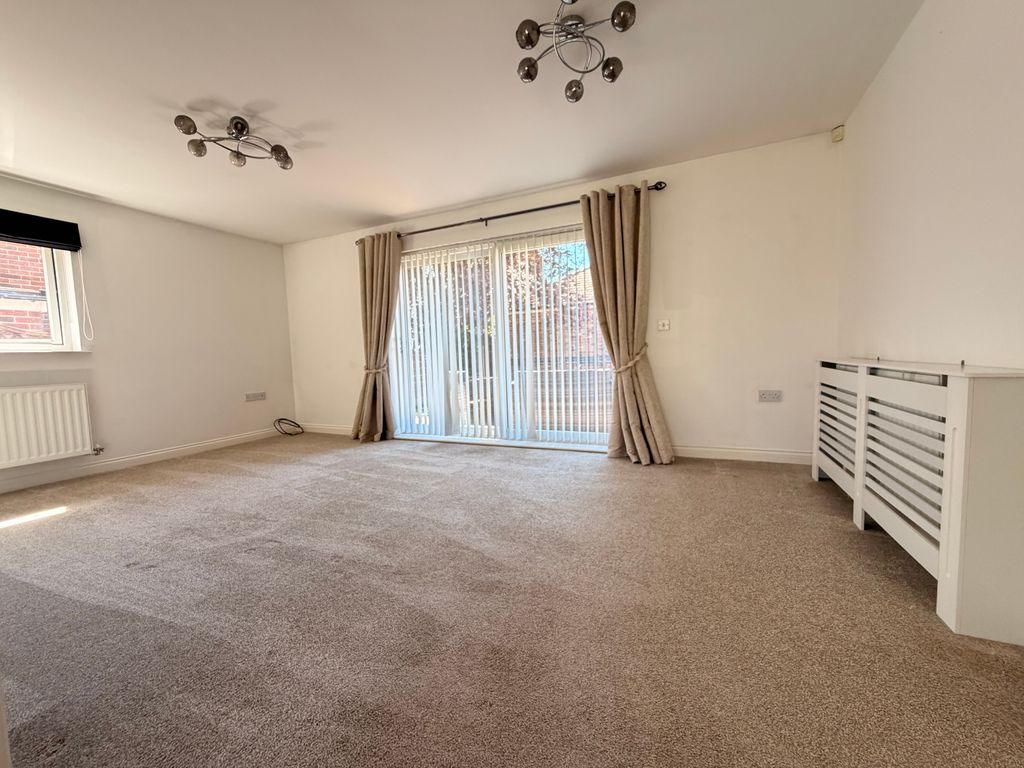 Property photo 3 of 21