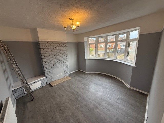 Property photo 3 of 13 Image