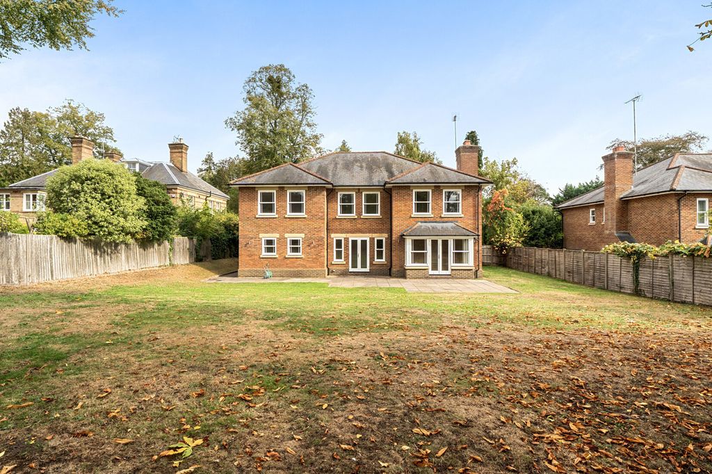 Property photo 2 of 19 External