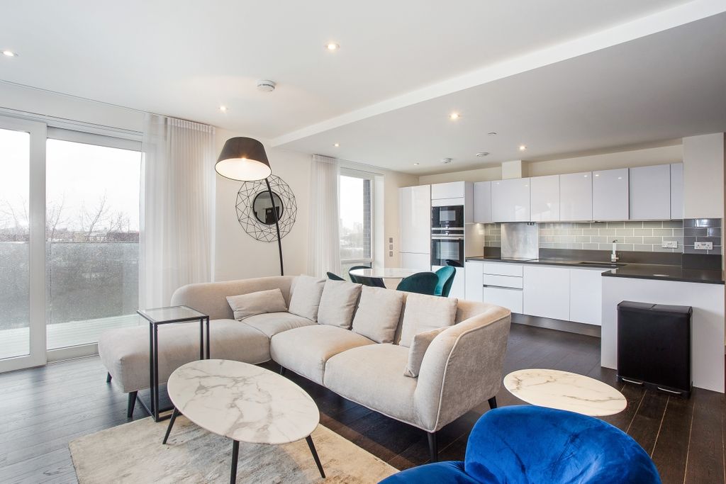 Property photo 2 of 23 65116_Apartment