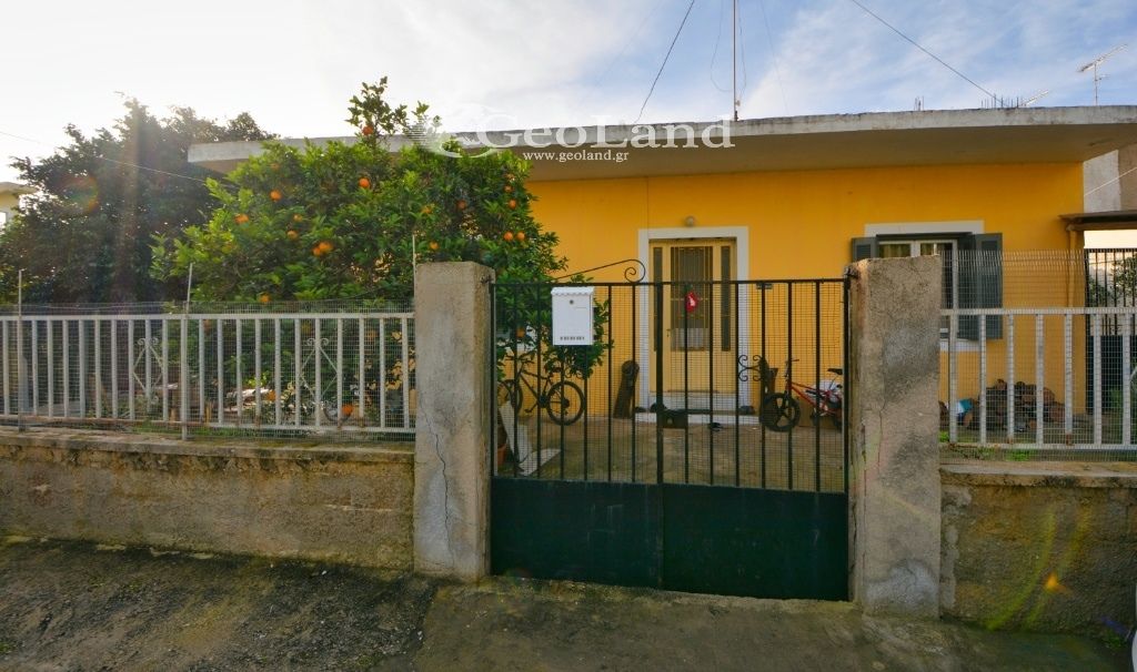 Property photo 1 of 17