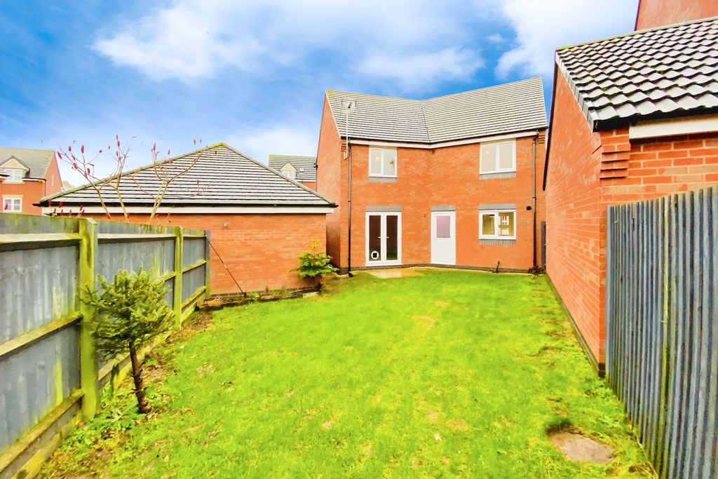 Property photo 2 of 20