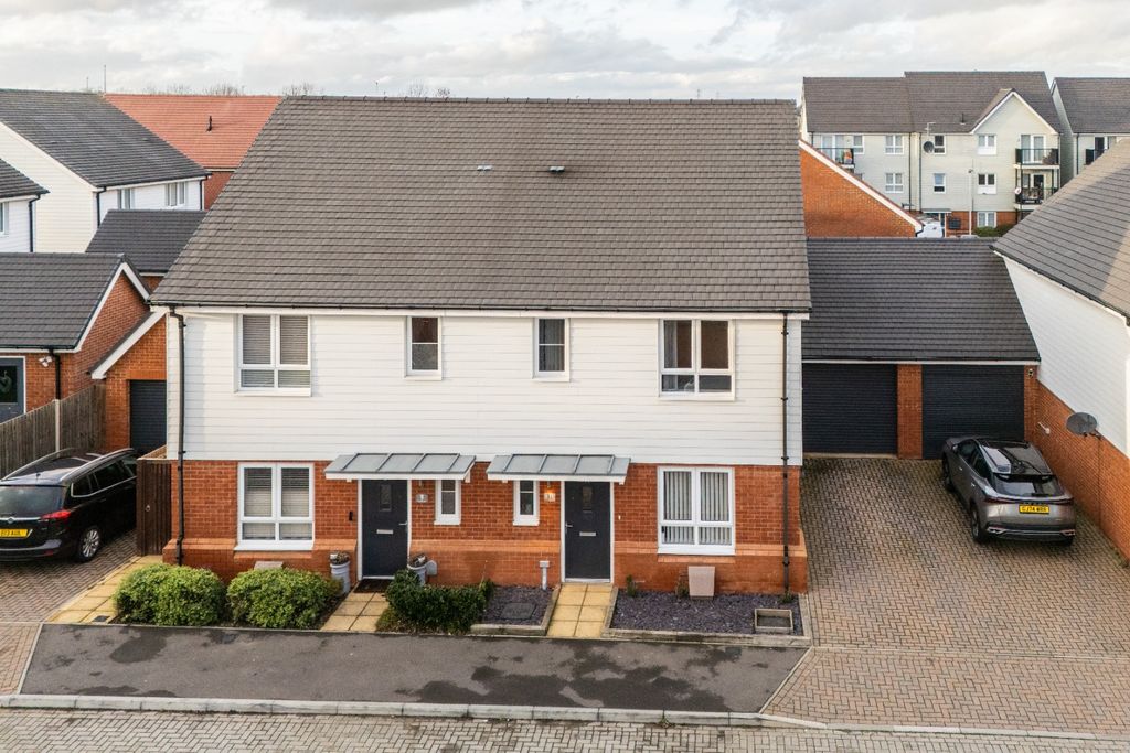 Property photo 1 of 18 3919440