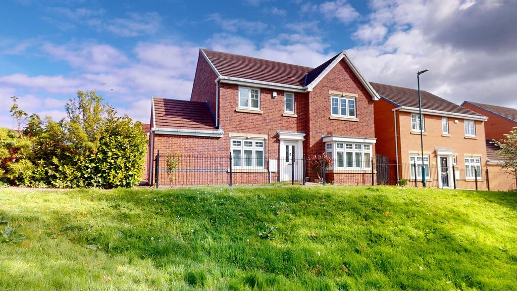 Property photo 1 of 41 5128370