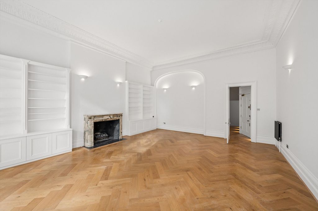 Property photo 3 of 16 Image