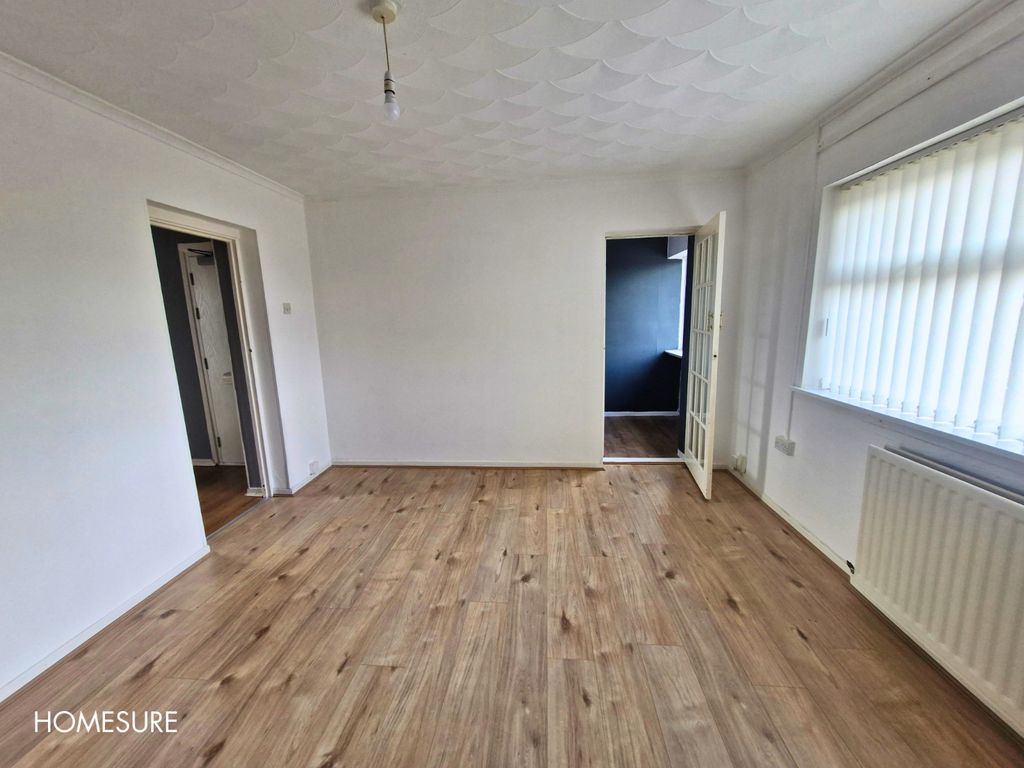 Property photo 3 of 12 Living Room