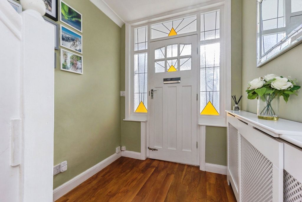 Property photo 2 of 24 Pbox-Img.Jpg