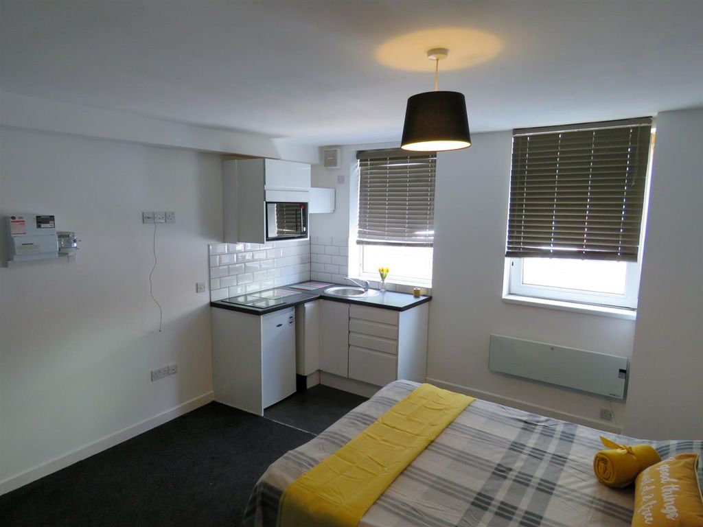 Property photo 2 of 4