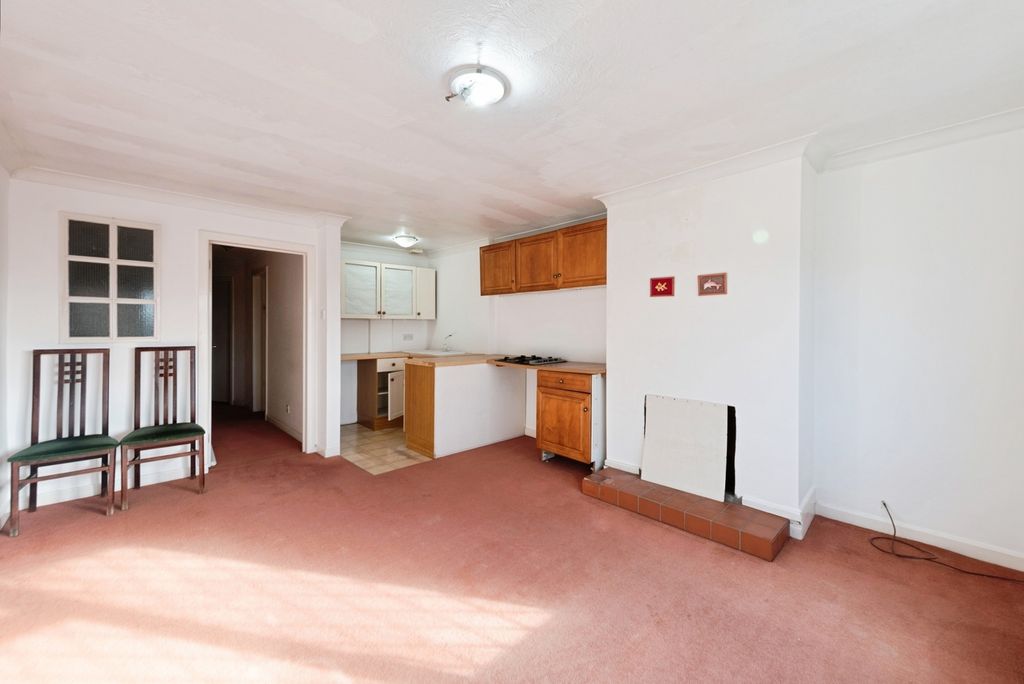 Property photo 3 of 14 Pbox-Img.Jpg