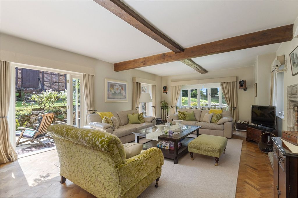Property photo 3 of 32 Drawing Room