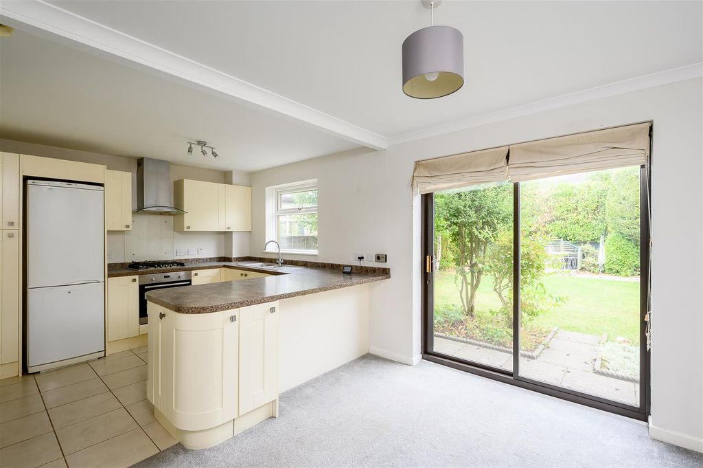 Property photo 2 of 13 Kitchen