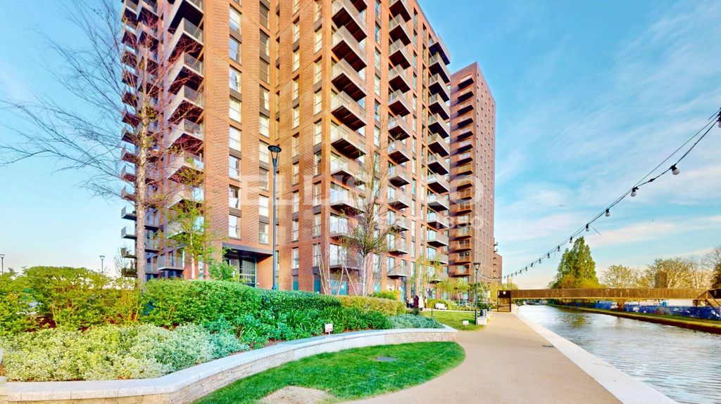 Property photo 2 of 25 Picture No. 27