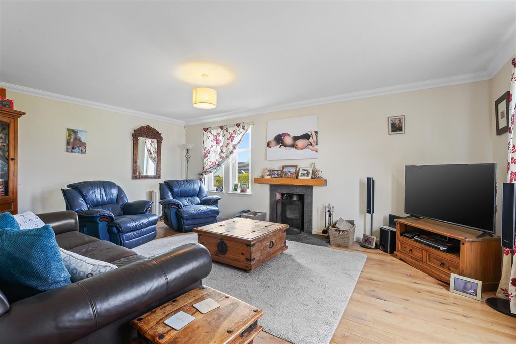 Property photo 3 of 33 4F8A3307-Edit.Jpg