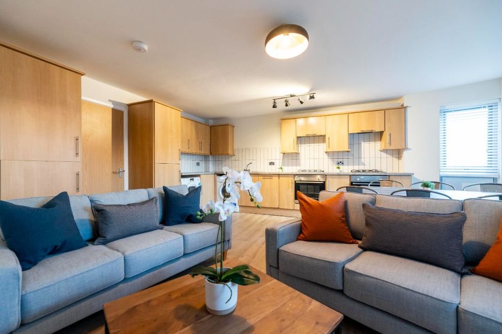 Property photo 1 of 15 1Fsf6 - Living Area / Kitchen