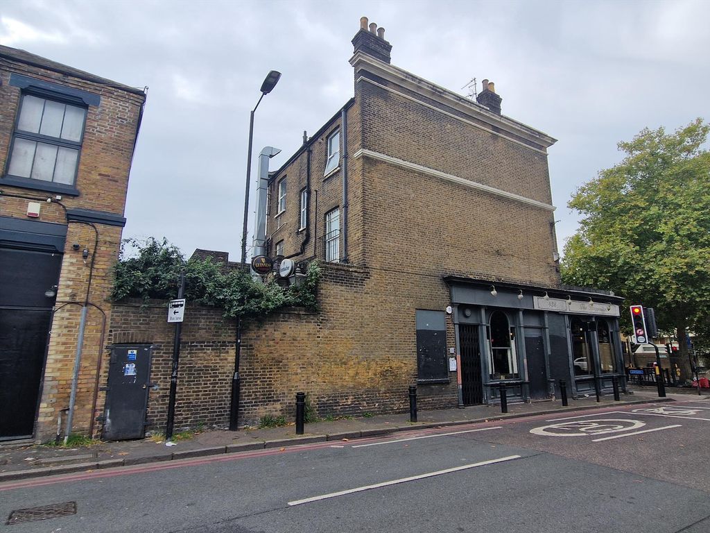 Property photo 2 of 9