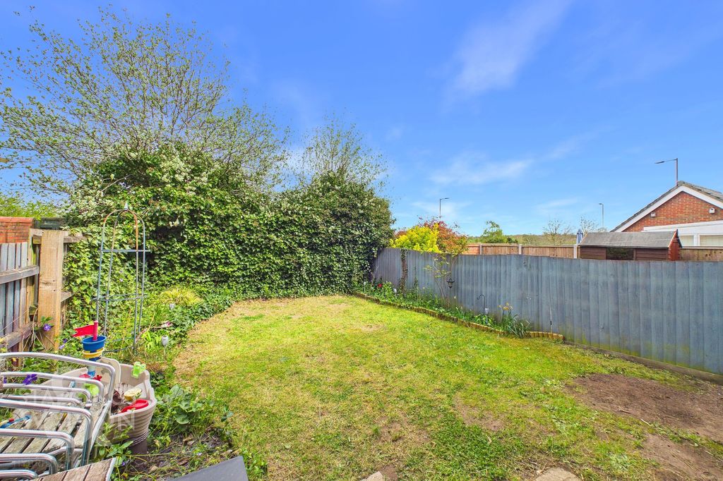 Property photo 1 of 25