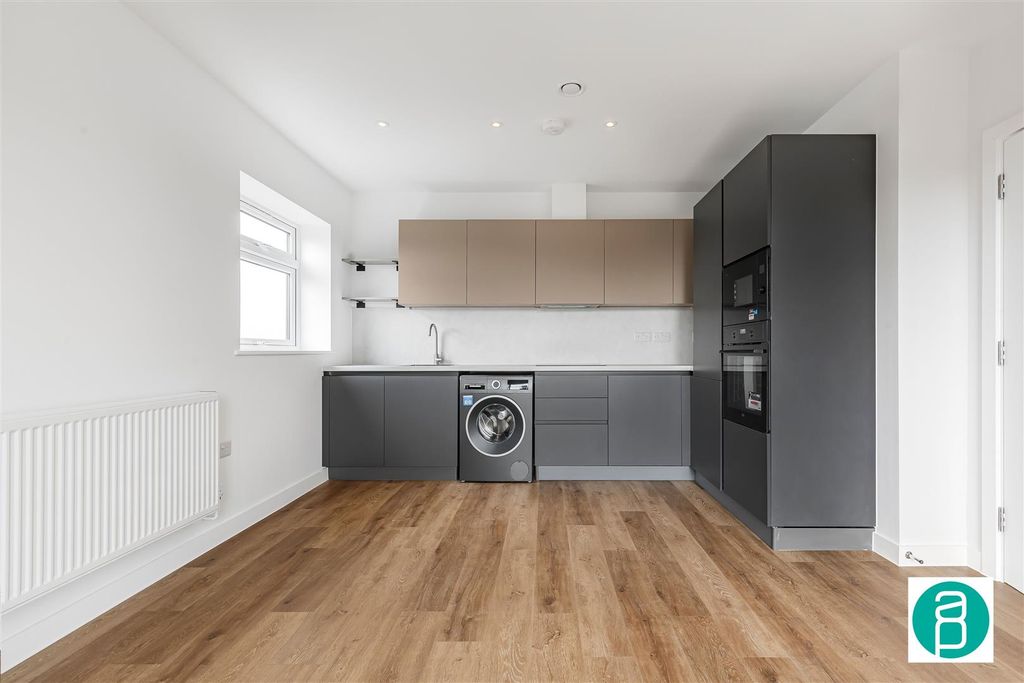 Property photo 1 of 9 Andrew_Purnell-22_Montague_Road__6_.Jpg