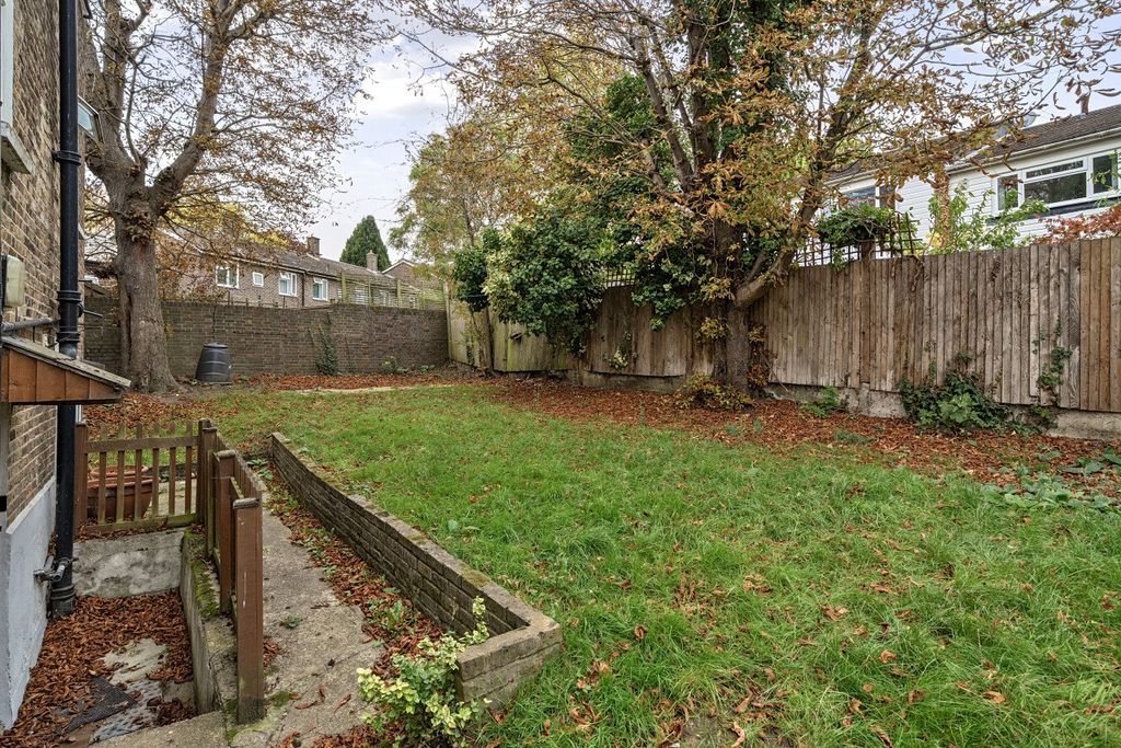 Property photo 2 of 16 Picture No. 03