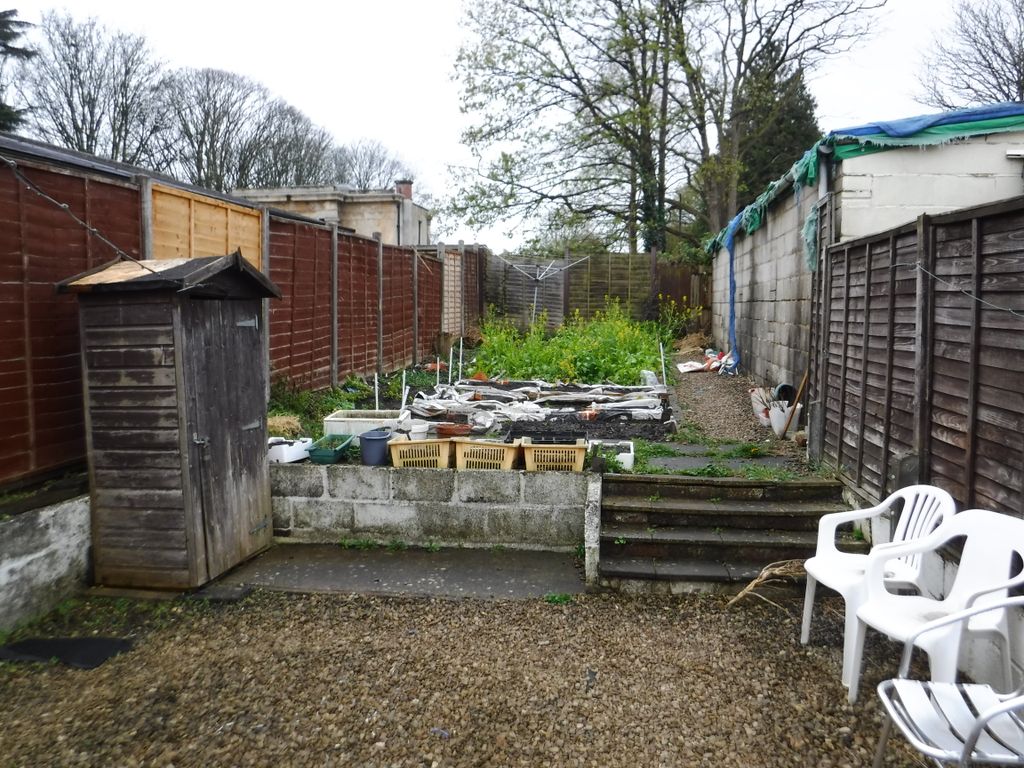 Property photo 3 of 4