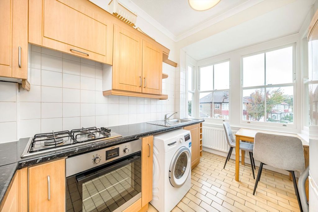 Property photo 1 of 5