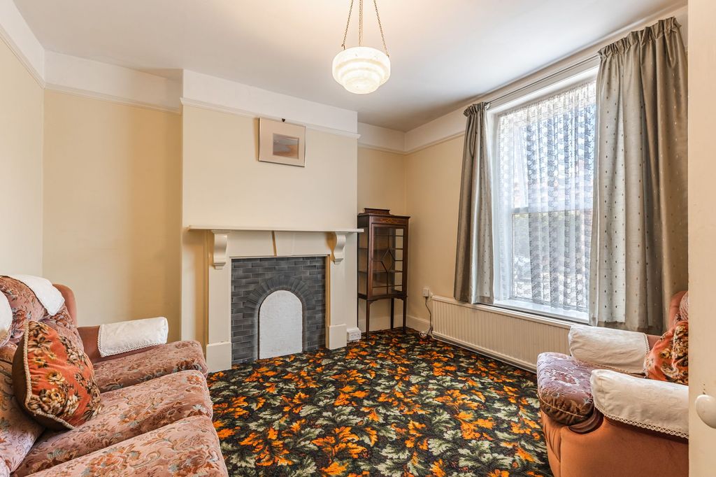 Property photo 2 of 15