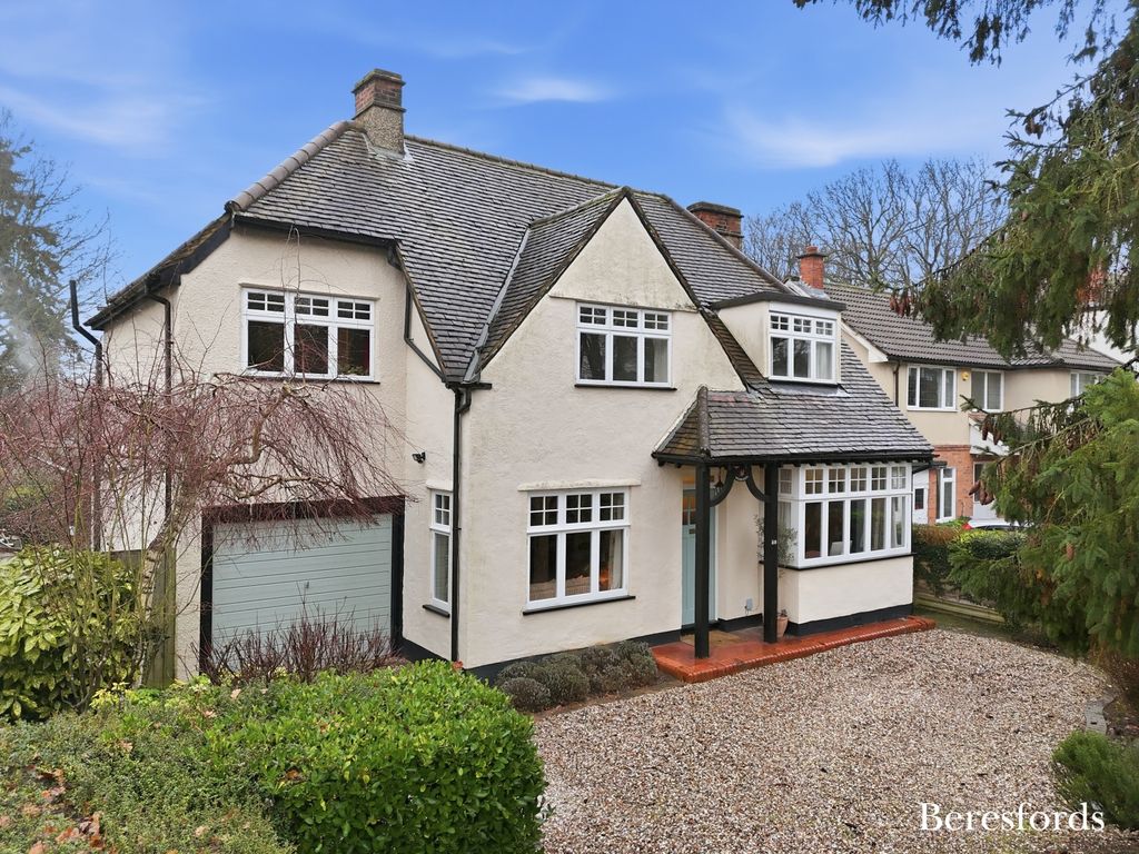 Property photo 1 of 27 Front