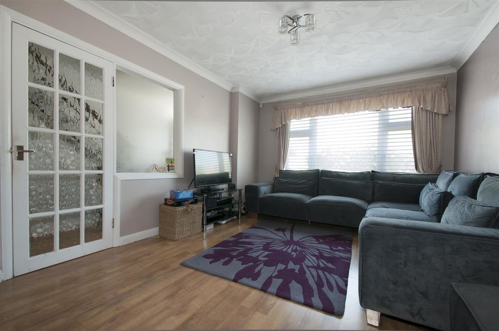 Property photo 2 of 13 Rodney 02.Jpg