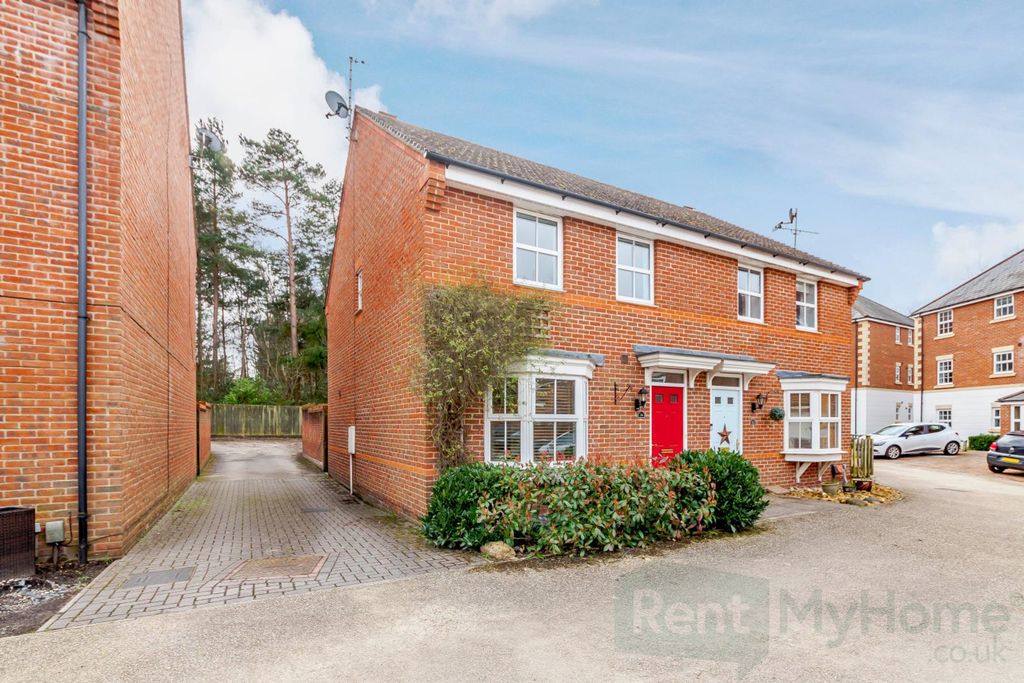 Property photo 1 of 20 8413984-Exterior01-800.Jpg