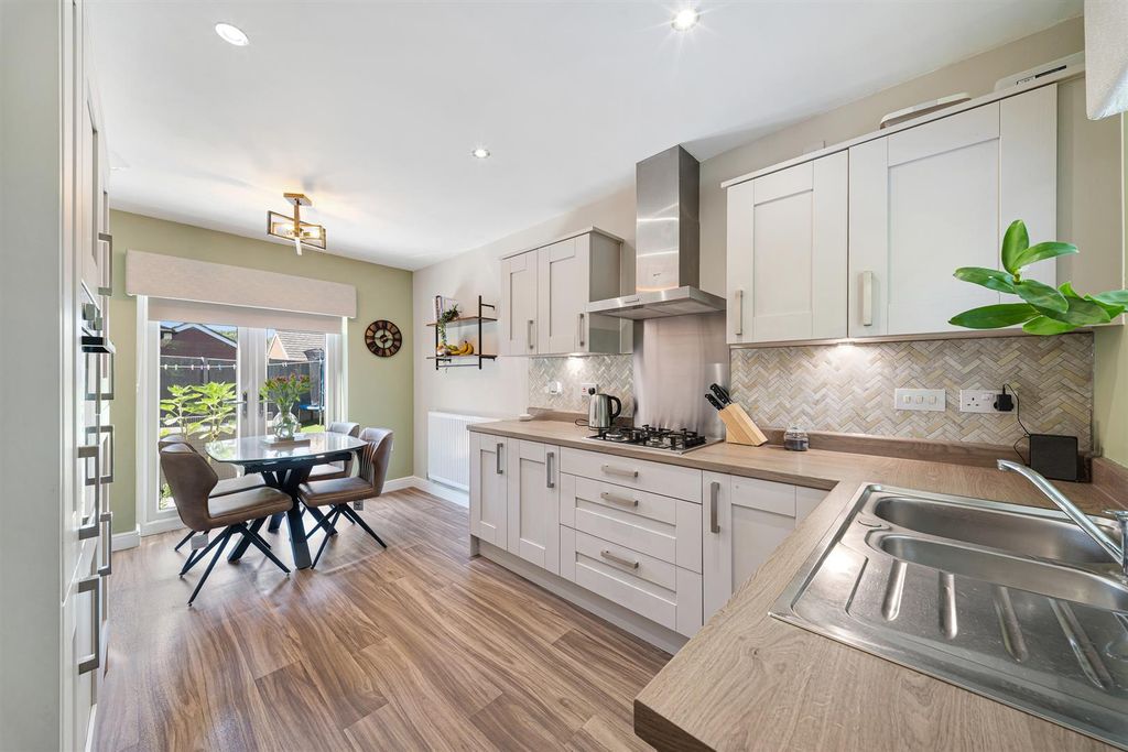 Property photo 3 of 27 36 Lowfield Lane-52.Jpg