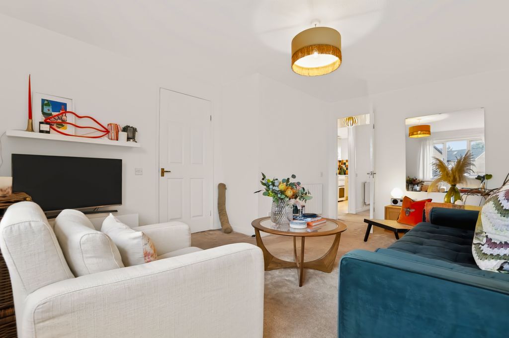 Property photo 3 of 24