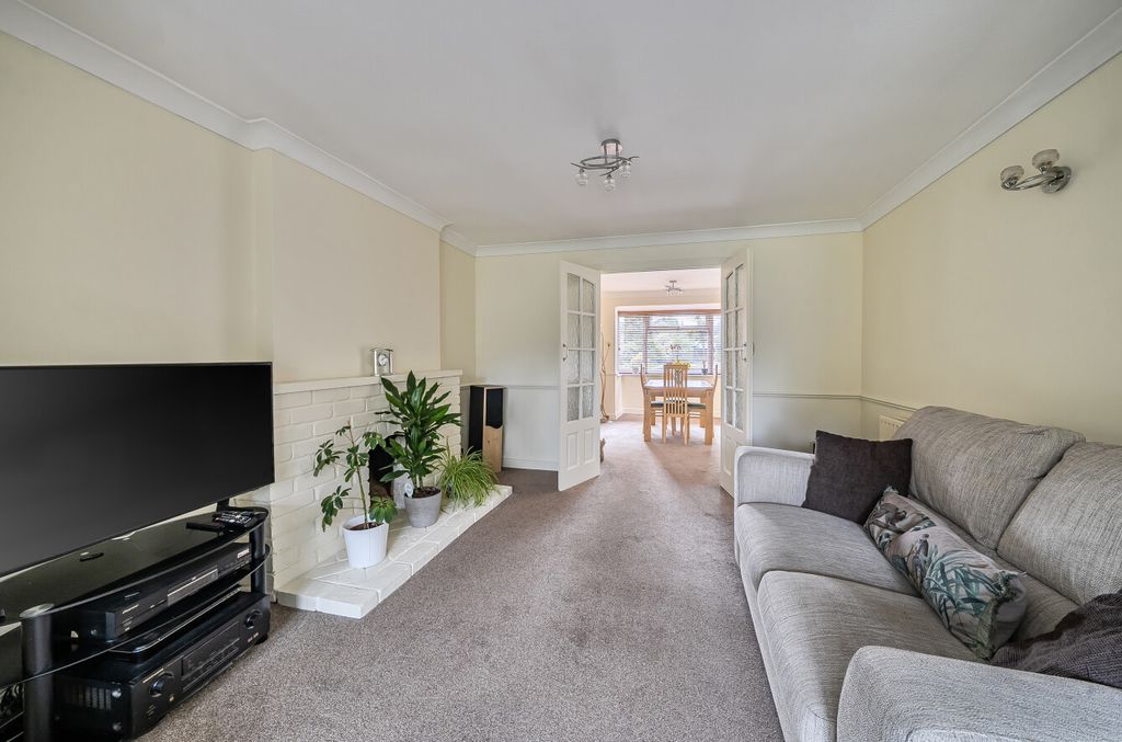 Property photo 2 of 21 1409248-16-698c85...