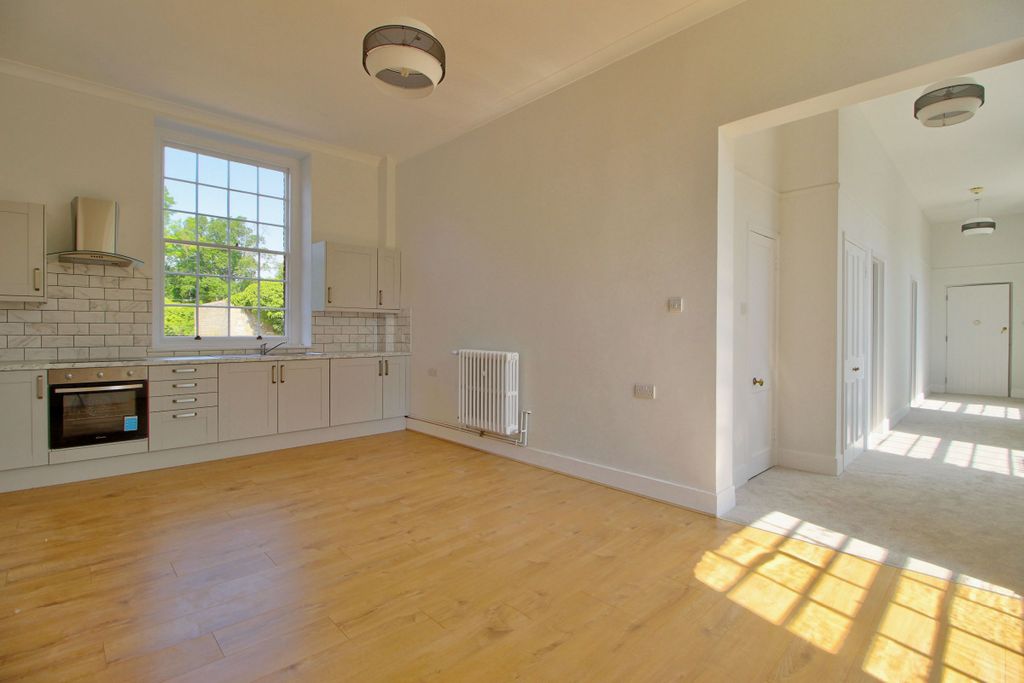 Property photo 2 of 28 High Ceilings &amp; Plenty Of Light