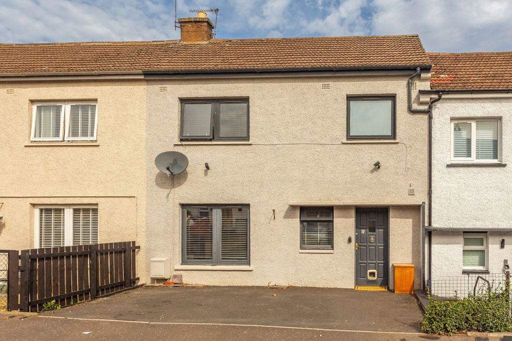 Property photo 1 of 27