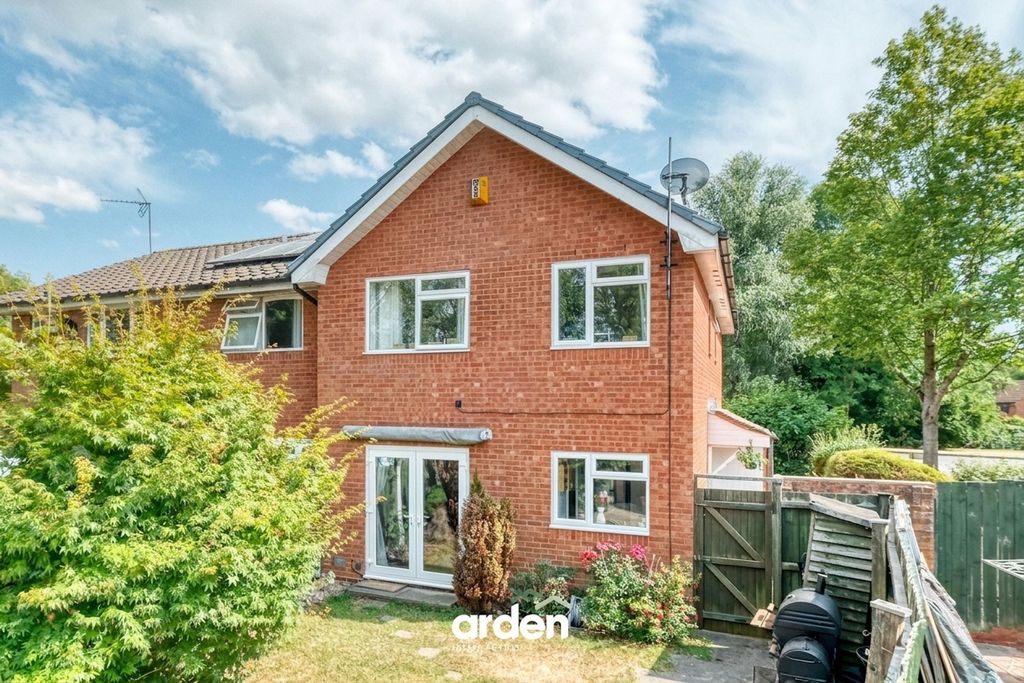 Property photo 1 of 12