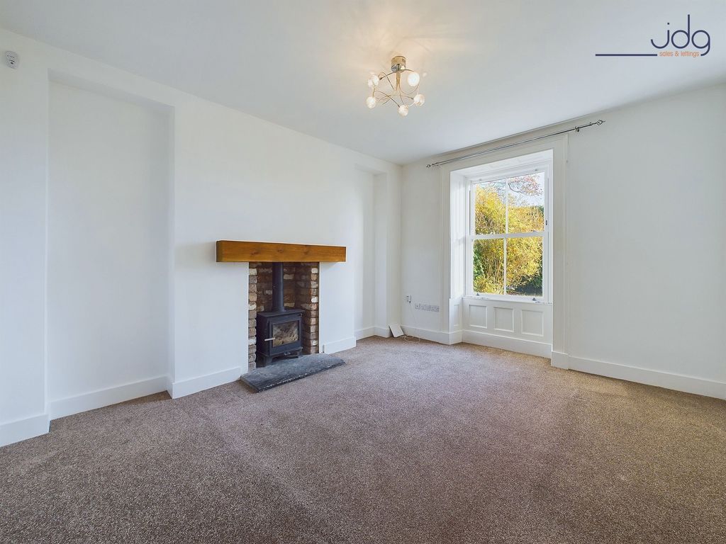 Property photo 3 of 13 Living Room