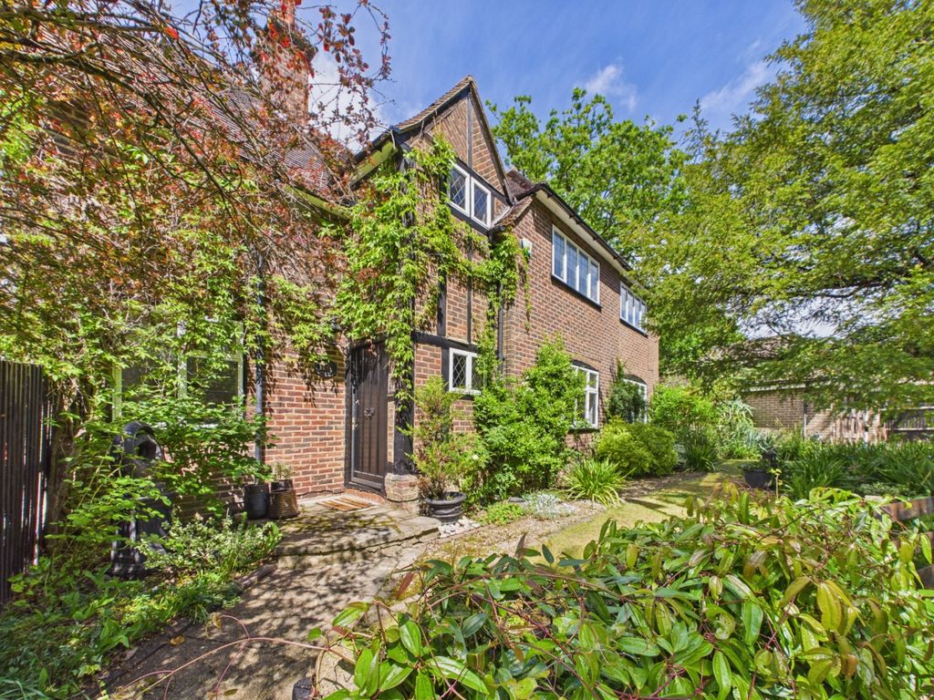Property photo 3 of 34 5161774